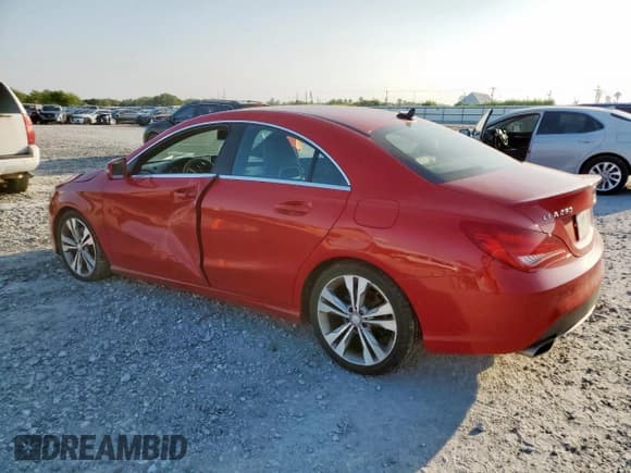 ✅ 2015 Mercedes-Benz CLA 250 • VIN: WDDSJ4EB6FN161672 • Lot: 85848415. Wystawiony na Copart z przebiegiem 101 884 mil. Bezpłatny archiwum sprzedaży aukcyjnych z USA i szczegółowy raport historii pojazdu na DreamBid. Zdjęcie 2.