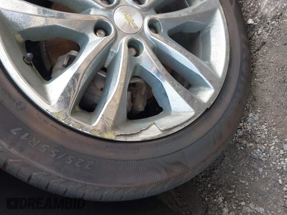 ✅ 2018 Chevrolet Malibu LT • VIN: 1G1ZD5ST2JF230694 • Lot: 42870542. Listed on IAAI with 203,198 mi. Free auction sales archive from the USA and detailed vehicle history report at DreamBid. Image 17.