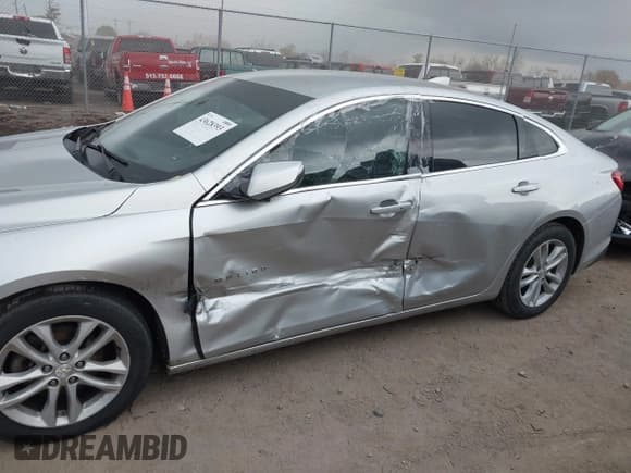 ✅ 2016 Chevrolet Malibu Hybrid • VIN: 1G1ZJ5SUXGF310691 • Lot: 43628393. Listed on IAAI with 166,173 mi. Free auction sales archive from the USA and detailed vehicle history report at DreamBid. Image 6.