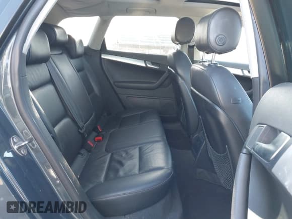 ✅ 2010 Audi A3 Premium Plus • VIN: WAUKEAFM6AA085011 • Lot: 42009666. Listed on IAAI with 112,645 mi. Free auction sales archive from the USA and detailed vehicle history report at DreamBid. Image 8.