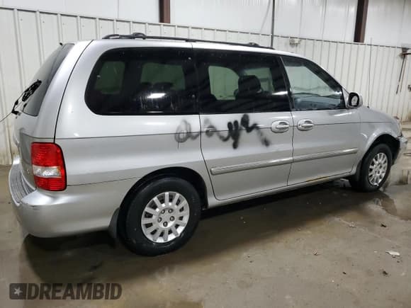 ✅ 2003 Kia Sedona LX • VIN: KNDUP131736467120 • Lot: 61992234. Wystawiony na Copart z przebiegiem 133 222 mil. Bezpłatny archiwum sprzedaży aukcyjnych z USA i szczegółowy raport historii pojazdu na DreamBid. Zdjęcie 3.