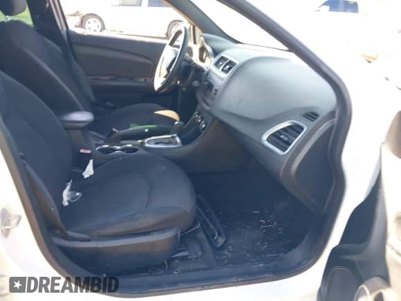 ✅ 2013 Dodge Avenger SE V6 • VIN: 1C3CDZAG0DN581868 • Lot: 43651485. Listed on IAAI with 144,545 mi. Free auction sales archive from the USA and detailed vehicle history report at DreamBid. Image 5.