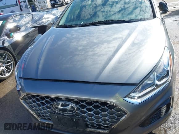 ✅ 2019 Hyundai Sonata Sport • VIN: 5NPE34AF2KH771511 • Lot: 43410228. Listed on IAAI with 84,242 mi. Free auction sales archive from the USA and detailed vehicle history report at DreamBid. Image 13.