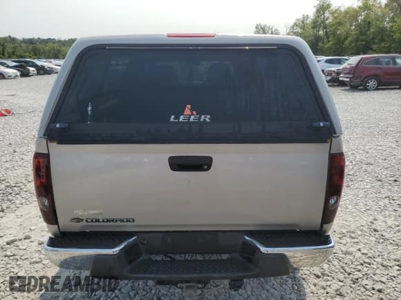 ✅ 2006 Chevrolet Colorado 1LT • VIN: 1GCCS196068215862 • Лот: 70882564. Опубликован ранее на Copart с пробегом 113 075 миль. Бесплатный доступ к архиву аукционных продаж из США и подробный отчёт об истории автомобиля на DreamBid. Изображение 6.