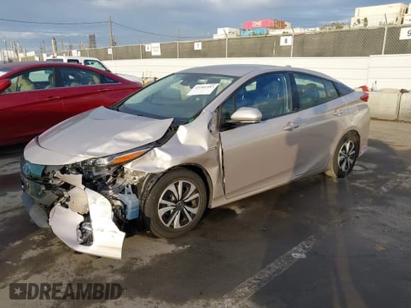 ✅ 2019 Toyota Prius Advanced • VIN: JTDKARFP2K3110788 • Lot: 43701483. Listed on IAAI with 34,555 mi. Free auction sales archive from the USA and detailed vehicle history report at DreamBid. Image 18.