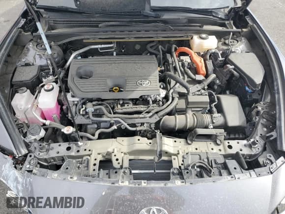 ✅ 2024 Toyota Crown XLE • VIN: JTDAAAAF0R3019377 • Lot: 70259125. Listed on Copart with 8,834 mi. Free auction sales archive from the USA and detailed vehicle history report at DreamBid. Image 11.