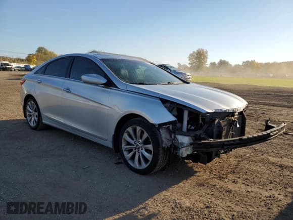 ✅ 2013 Hyundai Sonata SE • VIN: 5NPEC4AC2DH795655 • Lot: 76769834. Listed on Copart with 175,783 mi. Free auction sales archive from the USA and detailed vehicle history report at DreamBid. Image 4.
