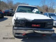 ✅ 1996 GMC Sierra 1500 • VIN: 1GTGC33R4TF018147 • Lot: 41612770. Wystawiony na IAAI z przebiegiem 106 443 mil. Bezpłatny archiwum sprzedaży aukcyjnych z USA i szczegółowy raport historii pojazdu na DreamBid. Zdjęcie 6.