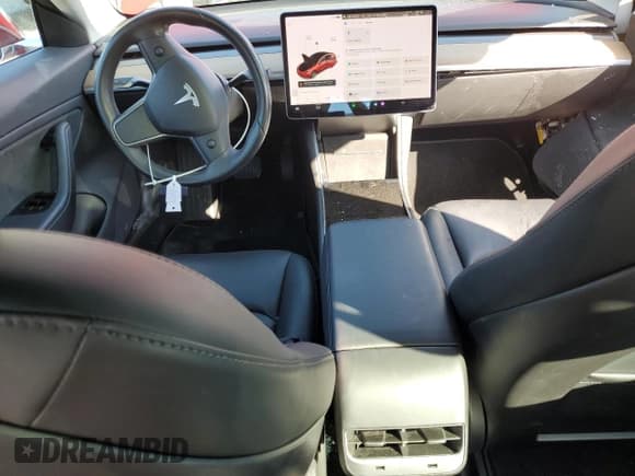 ✅ 2018 Tesla Model 3 Long Range Battery • VIN: 5YJ3E1EAXJF159584 • Lot: 87438295. Wystawiony na Copart z przebiegiem 31 251 mil. Bezpłatny archiwum sprzedaży aukcyjnych z USA i szczegółowy raport historii pojazdu na DreamBid. Zdjęcie 8.