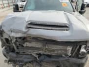 ✅ 2024 Chevrolet Silverado 2500HD Custom • VIN: 2GC4YMEY2R1251796 • Lot: 90911515. Wystawiony na Copart z przebiegiem 35 634 mil. Bezpłatny archiwum sprzedaży aukcyjnych z USA i szczegółowy raport historii pojazdu na DreamBid. Zdjęcie 11.