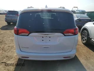 ✅ 2020 Chrysler Voyager LXi • VIN: 2C4RC1DG0LR268245 • Лот: 62362934. Опубликован ранее на Copart с пробегом 83 123 миль. Бесплатный доступ к архиву аукционных продаж из США и подробный отчёт об истории автомобиля на DreamBid. Изображение 6.