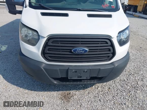 ✅ 2015 Ford Transit • VIN: 1FDBF8ZM6FKB32247 • Лот: 42816727. Опубликован ранее на IAAI с пробегом 140 853 миль. Бесплатный доступ к архиву аукционных продаж из США и подробный отчёт об истории автомобиля на DreamBid. Изображение 5.