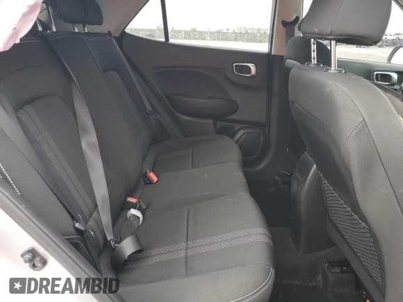 ✅ 2022 Hyundai Venue SEL • VIN: KMHRC8A35NU190024 • Lot: 48622005. Listed on Copart with 16,064 mi. Free auction sales archive from the USA and detailed vehicle history report at DreamBid. Image 11.