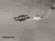 2011 Chevrolet Silverado 1500 LT z VIN 3GCPKSE39BG381465, wystawiony jako IAAI lot #43282395 z przebiegiem 149 655 mil mil oraz . Historia ofert i sprzedaży dostępna na DreamBid. Obrazek 12.