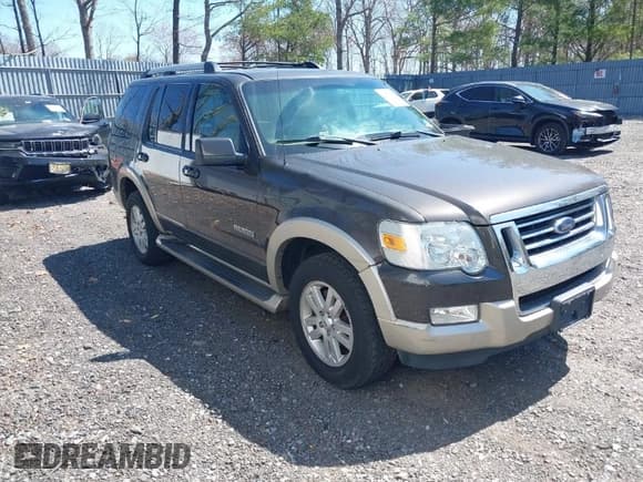 ✅ 2007 Ford Explorer Eddie Bauer • VIN: 1FMEU74E37UB16820 • Лот: 42071919. Опубликован ранее на IAAI с пробегом 117 630 миль. Бесплатный доступ к архиву аукционных продаж из США и подробный отчёт об истории автомобиля на DreamBid. Изображение 1.