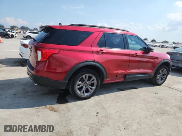✅ 2022 Ford Explorer XLT • VIN: 1FMSK7DH0NGA08895 • Lot: 80514805. Wystawiony na Copart z przebiegiem 149 549 mil. Bezpłatny archiwum sprzedaży aukcyjnych z USA i szczegółowy raport historii pojazdu na DreamBid. Zdjęcie 3.