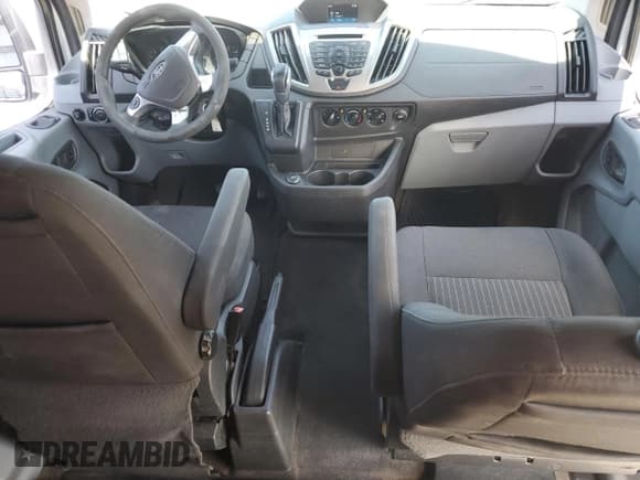 ✅ 2017 Ford Transit XL • VIN: 1FBZX2ZM9HKA20885 • Lot: 65899095. Wystawiony na Copart z przebiegiem 65 243 mil. Bezpłatny archiwum sprzedaży aukcyjnych z USA i szczegółowy raport historii pojazdu na DreamBid. Zdjęcie 8.