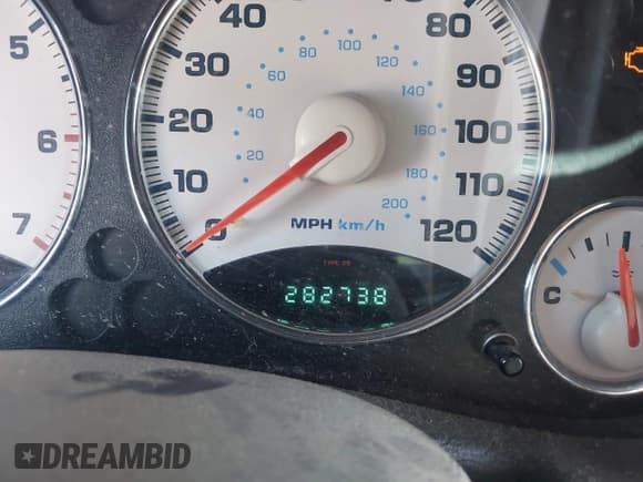 ✅ 2002 Jeep Liberty Limited • VIN: 1J4GL58K02W226073 • Lot: 42308662. Listed on IAAI with 282,738 mi. Free auction sales archive from the USA and detailed vehicle history report at DreamBid. Image 16.