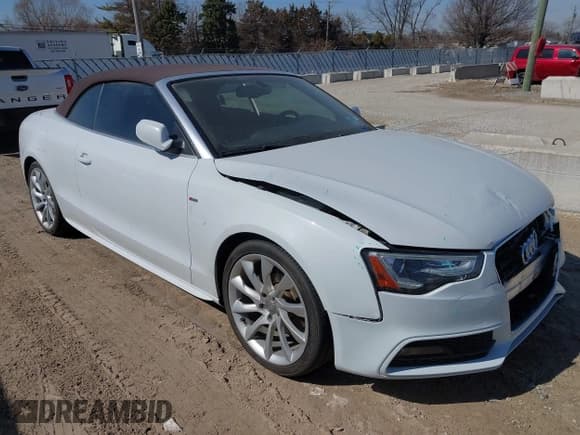 ✅ 2015 Audi A5 Premium Plus • VIN: WAUMFAFH3FN001641 • Lot: 41781985. Listed on IAAI with 44,229 mi. Free auction sales archive from the USA and detailed vehicle history report at DreamBid. Image 1.