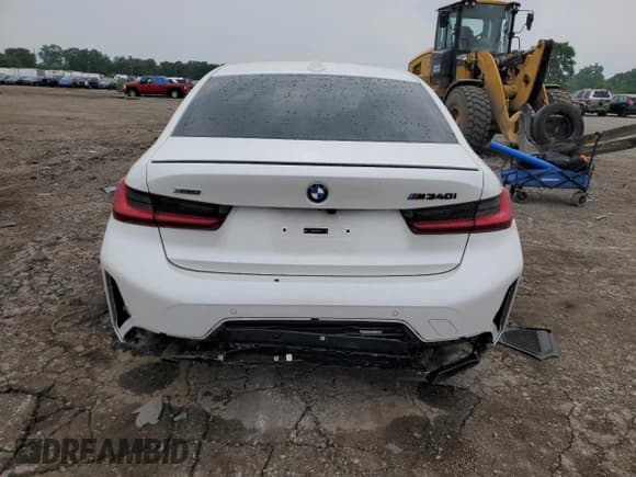 ✅ 2024 BMW 3 Series M340i xDrive • VIN: 3MW49FF02R8E87073 • Lot: 60722805. Wystawiony na Copart z przebiegiem 12 151 mil. Bezpłatny archiwum sprzedaży aukcyjnych z USA i szczegółowy raport historii pojazdu na DreamBid. Zdjęcie 6.