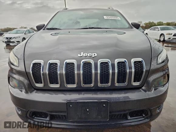 ✅ 2017 Jeep Cherokee Latitude • VIN: 1C4PJLCB0HW586847 • Лот: 93405095. Опубликован ранее на Copart с пробегом 95 679 миль. Бесплатный доступ к архиву аукционных продаж из США и подробный отчёт об истории автомобиля на DreamBid. Изображение 5.