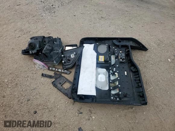 ✅ 2012 Ford F-150 Lariat • VIN: 1FTFW1CFXCFB89952 • Lot: 93698815. Listed on Copart with 158,096 mi. Free auction sales archive from the USA and detailed vehicle history report at DreamBid. Image 12.