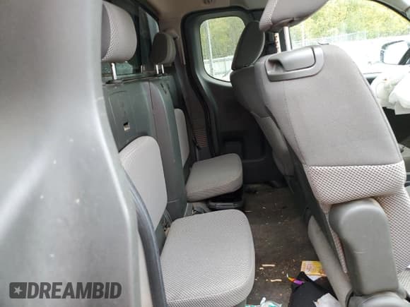 ✅ 2012 Suzuki Equator • VIN: 5Z62D0CT7CC460540 • Lot: 74497144. Wystawiony na Copart z przebiegiem 164 518 mil. Bezpłatny archiwum sprzedaży aukcyjnych z USA i szczegółowy raport historii pojazdu na DreamBid. Zdjęcie 10.