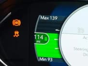 ✅ 2020 Chevrolet Bolt EV Premier • VIN: 1G1FZ6S0XL4138070 • Lot: 41914556. Wystawiony na IAAI z przebiegiem 26 332 mil. Bezpłatny archiwum sprzedaży aukcyjnych z USA i szczegółowy raport historii pojazdu na DreamBid. Zdjęcie 17.