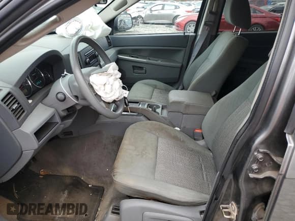 ✅ 2007 Jeep Grand Cherokee Laredo • VIN: 1J8GR48K87C636703 • Лот: 90370725. Опубликован ранее на Copart с пробегом 149 565 миль. Бесплатный доступ к архиву аукционных продаж из США и подробный отчёт об истории автомобиля на DreamBid. Изображение 7.