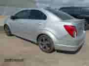 2015 Chevrolet Sonic RS z VIN 1G1JG5SBXF4121804, wystawiony jako IAAI lot #42403310 z przebiegiem 89 386 mil mil oraz . Historia ofert i sprzedaży dostępna na DreamBid. Obrazek 3.