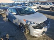 ✅ 2017 Hyundai Veloster • VIN: KMHTC6AD5HU316678 • Lot: 86390244. Wystawiony na Copart z przebiegiem 54 243 mil. Bezpłatny archiwum sprzedaży aukcyjnych z USA i szczegółowy raport historii pojazdu na DreamBid. Zdjęcie 4.