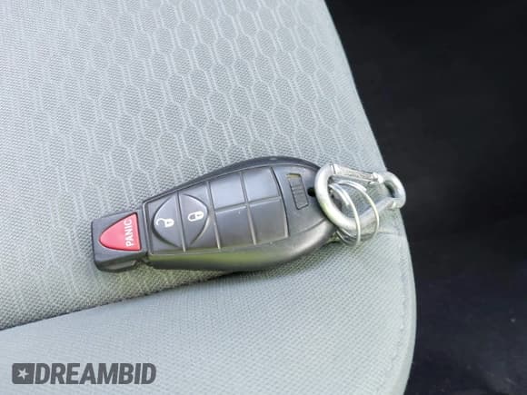 ✅ 2019 Ram 1500 Express • VIN: 1C6RR6KT5KS552244 • Lot: 42159195. Wystawiony na IAAI z przebiegiem 114 599 mil. Bezpłatny archiwum sprzedaży aukcyjnych z USA i szczegółowy raport historii pojazdu na DreamBid. Zdjęcie 11.