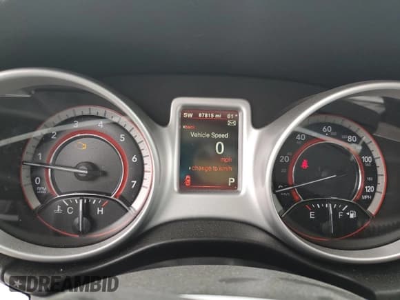 ✅ 2019 Dodge Journey SE • VIN: 3C4PDCBBXKT867009 • Lot: 70303325. Wystawiony na Copart z przebiegiem 87 815 mil. Bezpłatny archiwum sprzedaży aukcyjnych z USA i szczegółowy raport historii pojazdu na DreamBid. Zdjęcie 9.