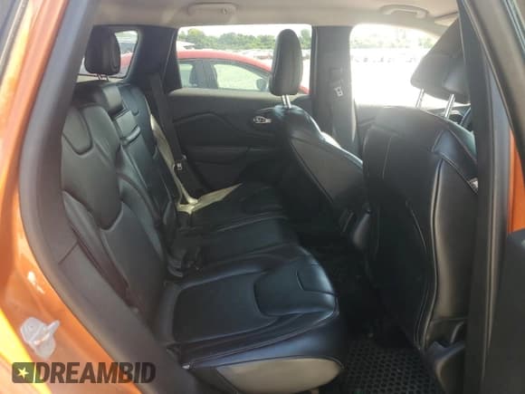 ✅ 2015 Jeep Cherokee Trailhawk • VIN: 1C4PJMBB5FW527085 • Лот: 68126455. Опубликован ранее на Copart с пробегом 234 680 миль. Бесплатный доступ к архиву аукционных продаж из США и подробный отчёт об истории автомобиля на DreamBid. Изображение 10.