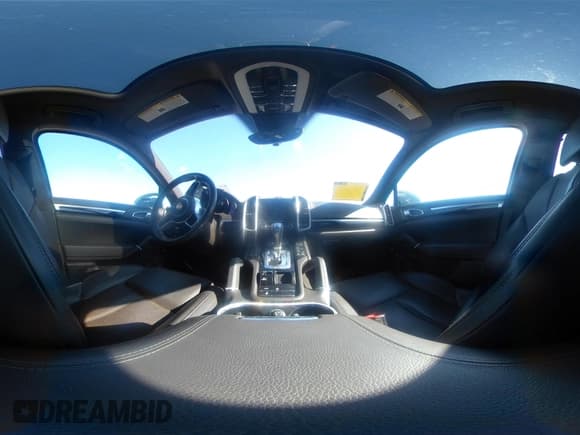 ✅ 2017 Porsche Cayenne • VIN: WP1AA2A2XHKA85652 • Lot: 41867384. Listed on IAAI with 117,695 mi. Free auction sales archive from the USA and detailed vehicle history report at DreamBid. Image 18.