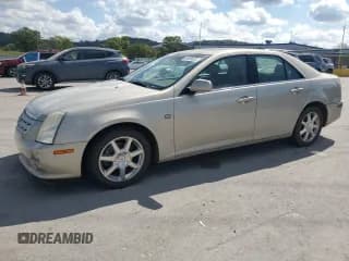 ✅ 2007 Cadillac STS • VIN: 1G6DW677370182098 • Лот: 84406035. Опубликован ранее на Copart с пробегом 141 265 миль. Бесплатный доступ к архиву аукционных продаж из США и подробный отчёт об истории автомобиля на DreamBid. Изображение 1.