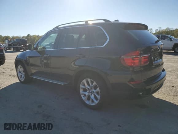 ✅ 2013 BMW X5 xDrive35d • VIN: 5UXZW0C50D0B91861 • Лот: 85866965. Опубликован ранее на Copart с пробегом 164 496 миль. Бесплатный доступ к архиву аукционных продаж из США и подробный отчёт об истории автомобиля на DreamBid. Изображение 2.