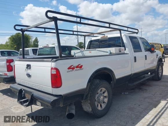 ✅ 2008 Ford F-250 XL • VIN: 1FTSW21R68ED19238 • Lot: 42953789. Listed on IAAI with 281,511 mi. Free auction sales archive from the USA and detailed vehicle history report at DreamBid. Image 4.