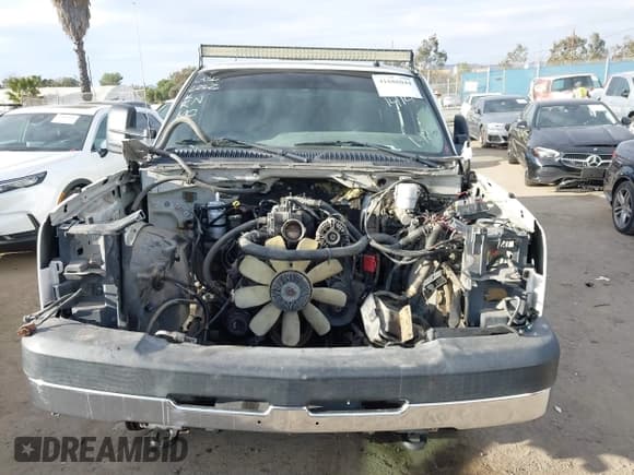 ✅ 2006 Chevrolet Silverado 2500HD LT1 • VIN: 1GCHK23U96F121414 • Lot: 41686044. Listed on IAAI with 165,248 mi. Free auction sales archive from the USA and detailed vehicle history report at DreamBid. Image 12.