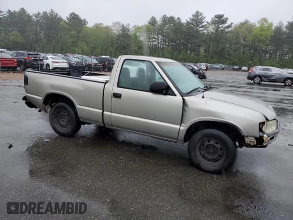 ✅ 1998 Isuzu Hombre S • VIN: 1GGCS1447W8668476 • Lot: 61903395. Wystawiony na Copart z przebiegiem 65 020 mil. Bezpłatny archiwum sprzedaży aukcyjnych z USA i szczegółowy raport historii pojazdu na DreamBid. Zdjęcie 4.