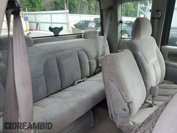 1999 Chevrolet Silverado 1500 с VIN 1GCEK19R6XR136842, выставлен на аукционе Copart как лот 60829245 с пробегом 232 647 миль миль и Чистый • Clean title. История ставок и продаж доступна на DreamBid. Изображение 10.