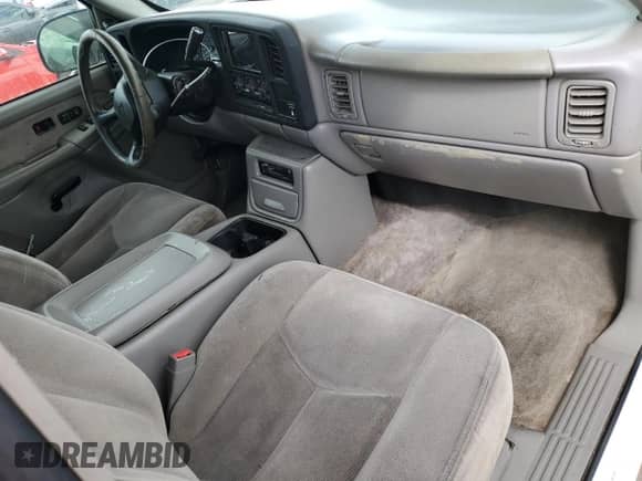 2001 Chevrolet Silverado 1500 LT with VIN 1GCEC19T31Z145157, listed as a Copart auction lot 81838795 with 170,081 mi miles and Salvage title. Bid and sale history available at DreamBid. Image 8.