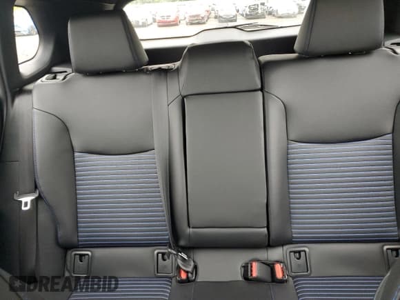 ✅ 2024 Toyota Corolla Cross Hybrid S • VIN: 7MUFBABG3RV025110 • Lot: 54606865. Wystawiony na Copart z przebiegiem 6 218 mil. Bezpłatny archiwum sprzedaży aukcyjnych z USA i szczegółowy raport historii pojazdu na DreamBid. Zdjęcie 10.