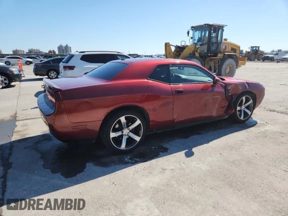 ✅ 2014 Dodge Challenger SXT • VIN: 2C3CDYAG9EH218344 • Лот: 90260685. Опубликован ранее на Copart с пробегом 182 294 миль. Бесплатный доступ к архиву аукционных продаж из США и подробный отчёт об истории автомобиля на DreamBid. Изображение 3.