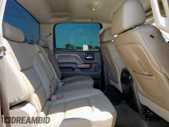 ✅ 2015 GMC Sierra 2500HD SLT • VIN: 1GT12ZE80FF522330 • Lot: 70948265. Wystawiony na Copart z przebiegiem 153 685 mil. Bezpłatny archiwum sprzedaży aukcyjnych z USA i szczegółowy raport historii pojazdu na DreamBid. Zdjęcie 10.