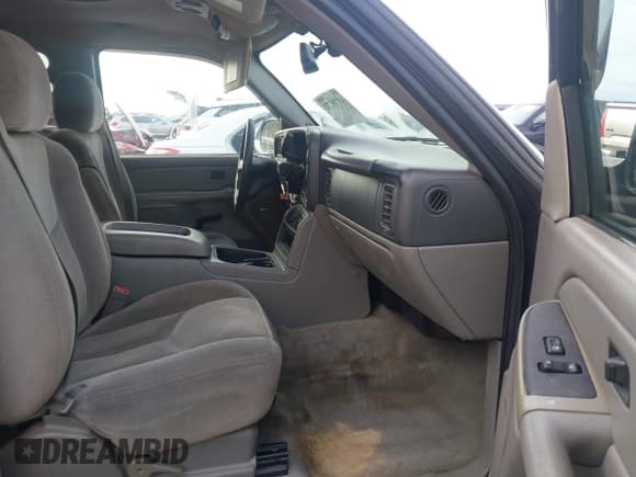 ✅ 2004 GMC Yukon SLE • VIN: 1GKEK13V34J237485 • Lot: 43735772. Wystawiony na IAAI z przebiegiem 203 693 mil. Bezpłatny archiwum sprzedaży aukcyjnych z USA i szczegółowy raport historii pojazdu na DreamBid. Zdjęcie 5.