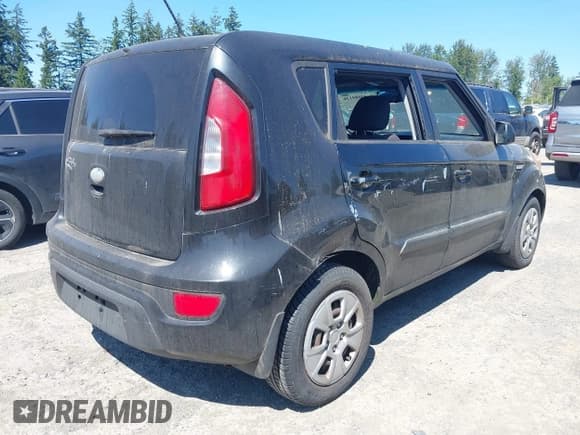 ✅ 2013 Kia Soul • VIN: KNDJT2A54D7514965 • Лот: 42680120. Опубликован ранее на IAAI с пробегом 152 363 миль. Бесплатный доступ к архиву аукционных продаж из США и подробный отчёт об истории автомобиля на DreamBid. Изображение 4.