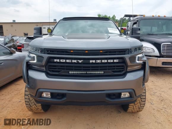 ✅ 2021 Chevrolet Silverado 1500 RST • VIN: 1GCUYEEL1MZ182884 • Lot: 42109846. Wystawiony na IAAI z przebiegiem 60 270 mil. Bezpłatny archiwum sprzedaży aukcyjnych z USA i szczegółowy raport historii pojazdu na DreamBid. Zdjęcie 12.