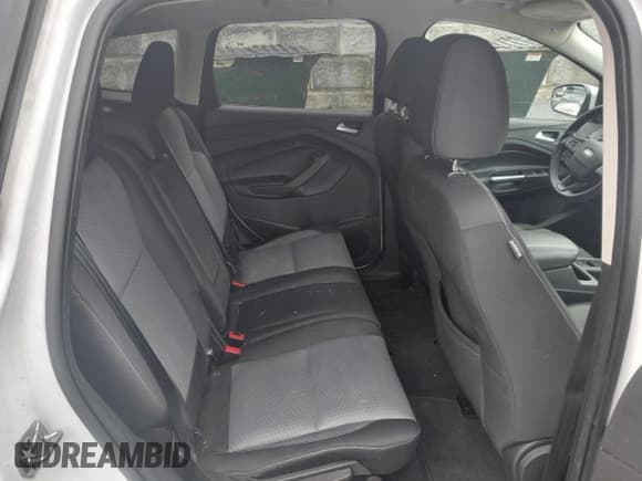 ✅ 2017 Ford Escape SE • VIN: 1FMCU9GD6HUC58974 • Лот: 93452805. Опубликован ранее на Copart с пробегом 118 514 миль. Бесплатный доступ к архиву аукционных продаж из США и подробный отчёт об истории автомобиля на DreamBid. Изображение 6.