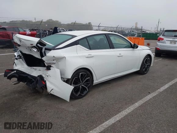 ✅ 2024 Nissan Altima SR • VIN: 1N4BL4CV1RN336275 • Lot: 43556950. Listed on IAAI with 67,029 mi. Free auction sales archive from the USA and detailed vehicle history report at DreamBid. Image 4.